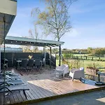 Casa vacanze Spacious Activity On A Private Plot Ideal For Families And Friends *