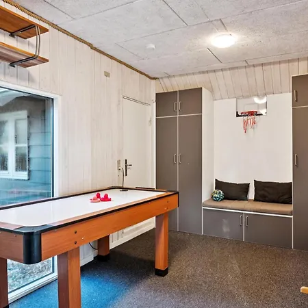 Dom wakacyjny Spacious Activity On A Private Plot Ideal For Families And Friends Ørsted