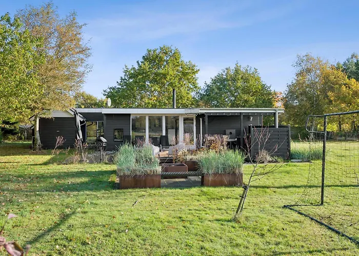 Spacious Activity On A Private Plot Ideal For Families And Friends Σπίτι διακοπών
